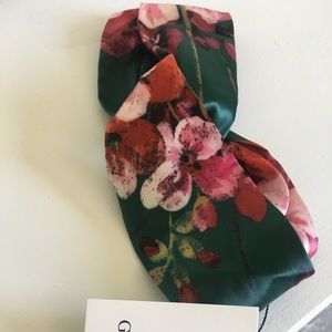 Gucci headband